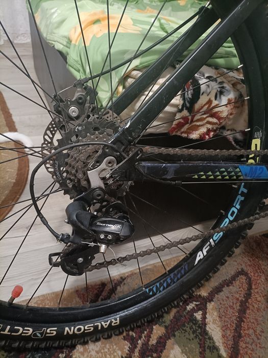 Vând Bicicleta MTB