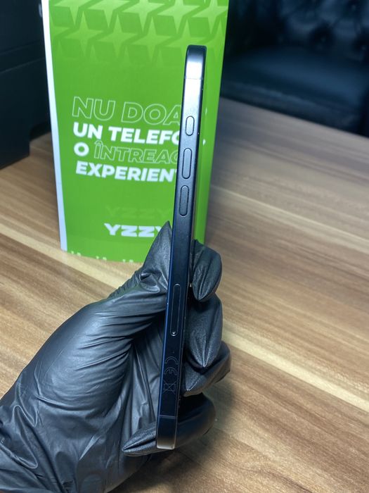 iPhone 16 Plus / 128 GB / Sănătate baterie 98% / Foarte bun