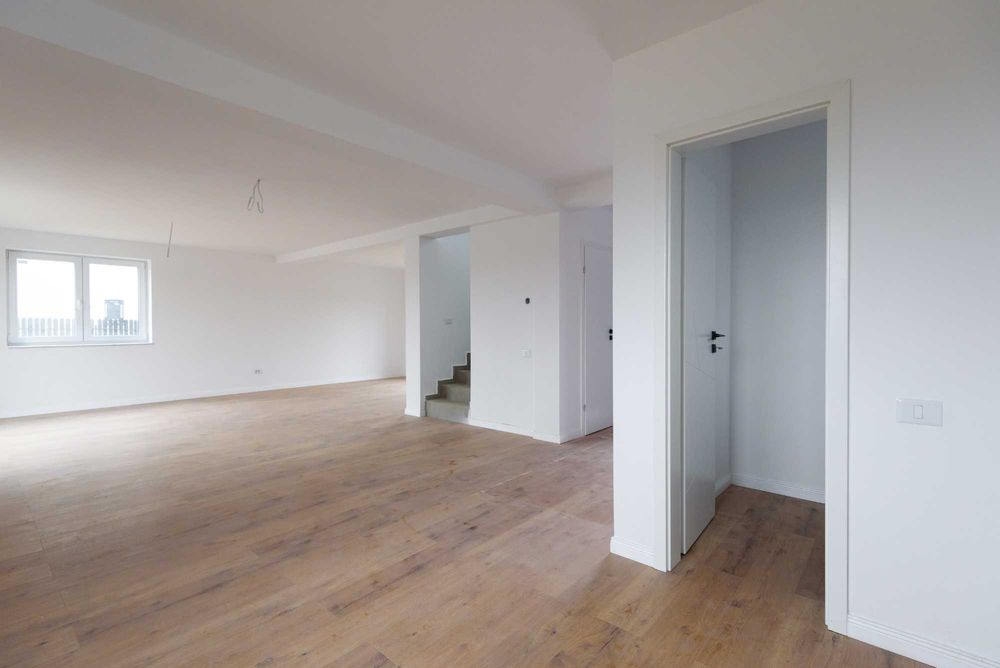 Vile aparte, finalizate, inca doua disponibile, Sanpetru