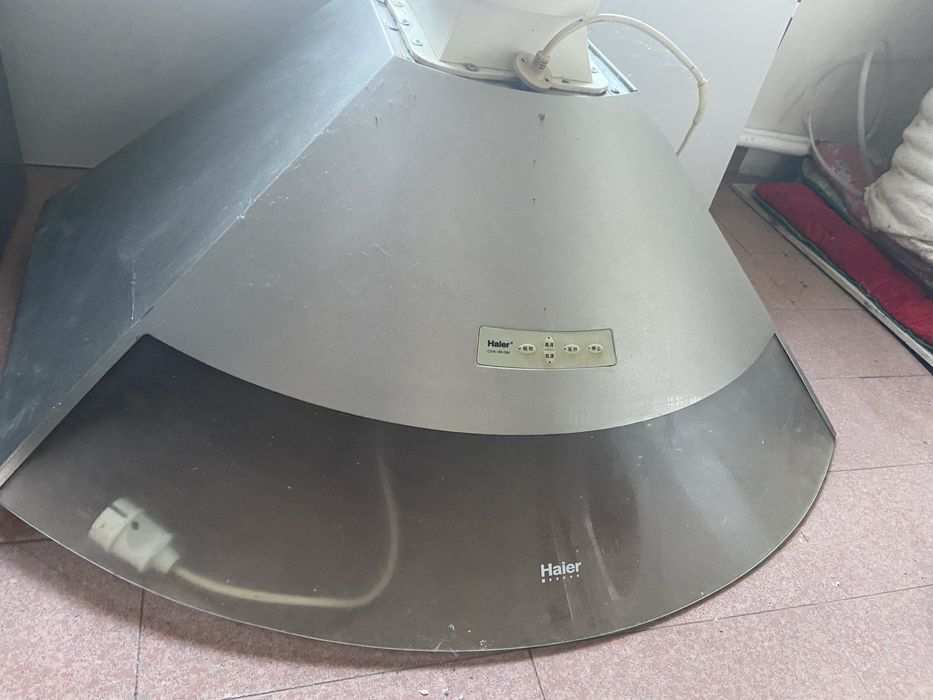 Продам вытяжку кухонную