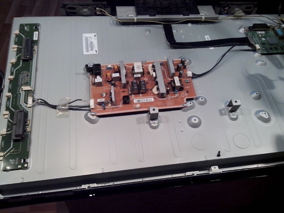 TV samsung model UE24H4003AWXB   - LE40D503F7W,-si24MT47D-PZ