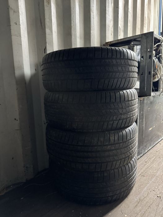 Шины Bridgestone 235/45 R18