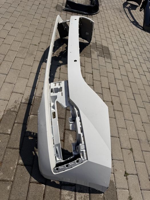 Bara fata Skoda Octavia 4 alb gri albastru rosu gri