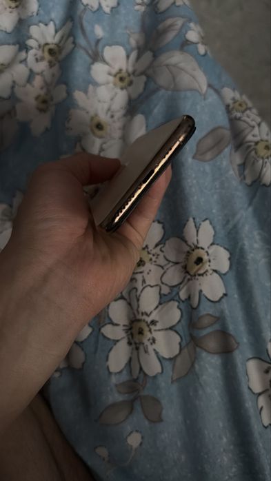 Продам Iphone 11pro