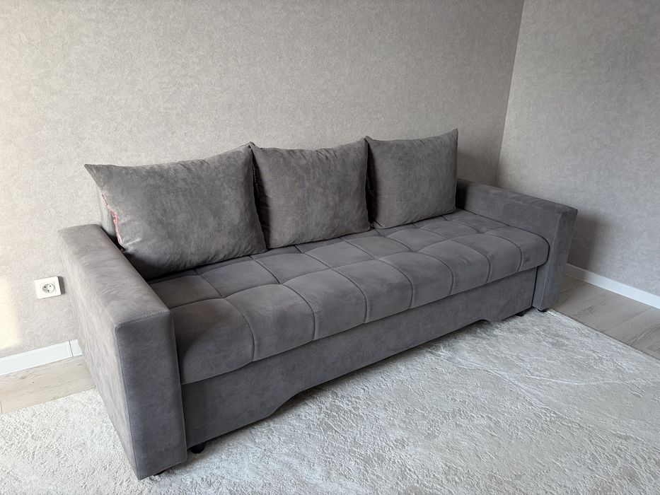 Продам диван 220см