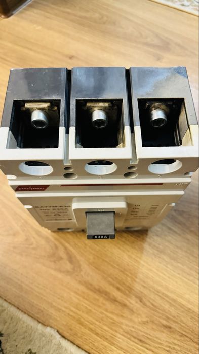 Выключатели автоматические трёхфазные BA77M-630-PRIME