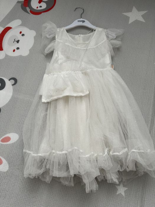 Продаю красивые платья