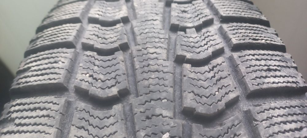 Продаётся  резина фирмы Pirelli.