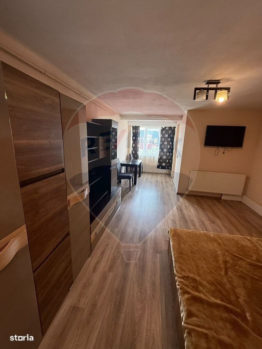 DE INCHIRIAT apartament cu o camera in blocul cu avocati