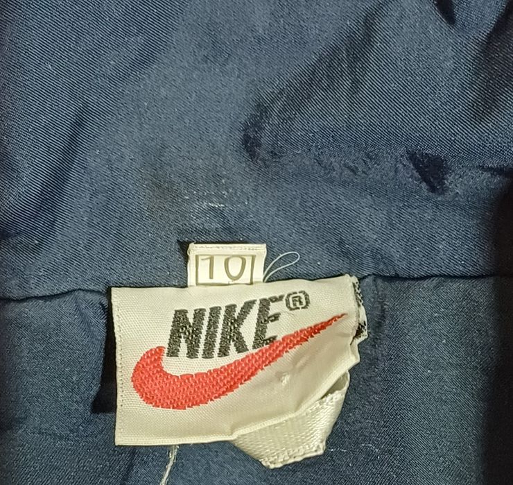 Продам спортивный костюм