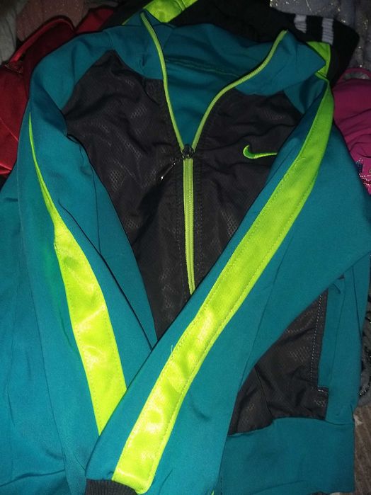 Децки дрехи рокля ш екипи