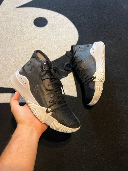 Under Armour Anatomix Spawn Mid 'Black'