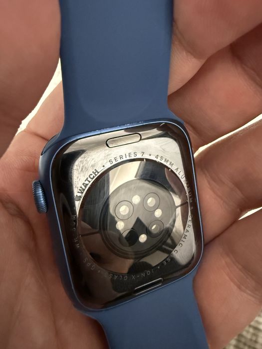 Продаю часы apple watch 7/45