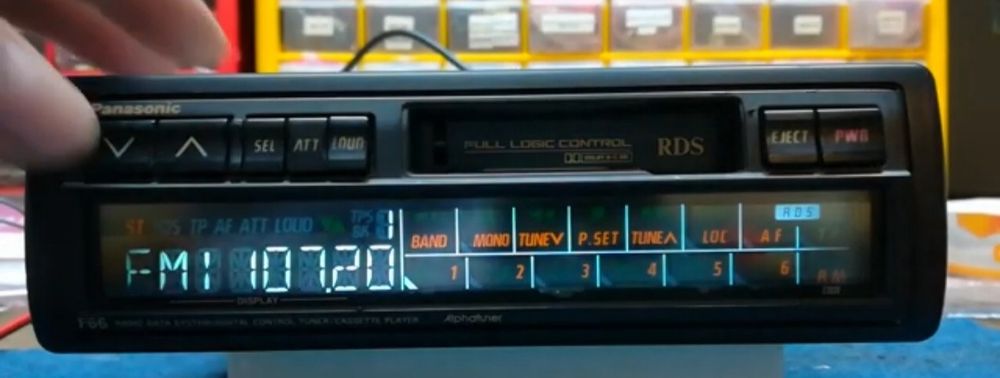 Магнитола Panasonic cq f65en