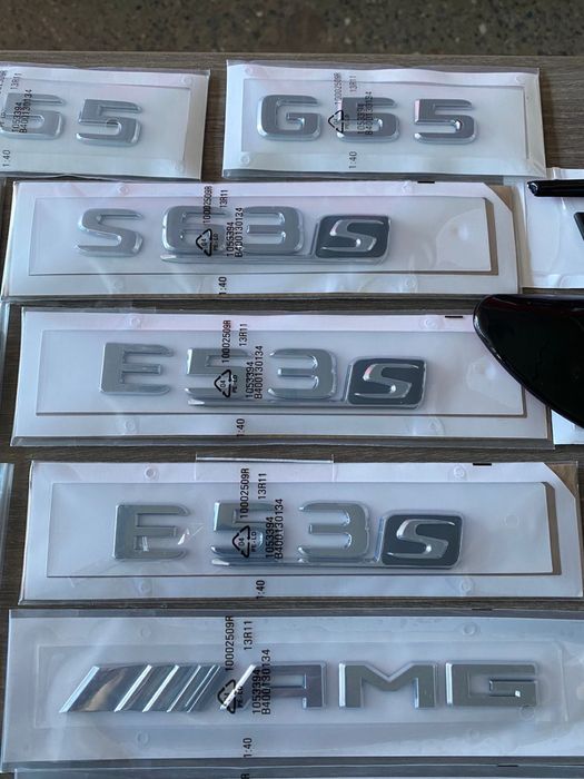 Шильдики для Mercedes