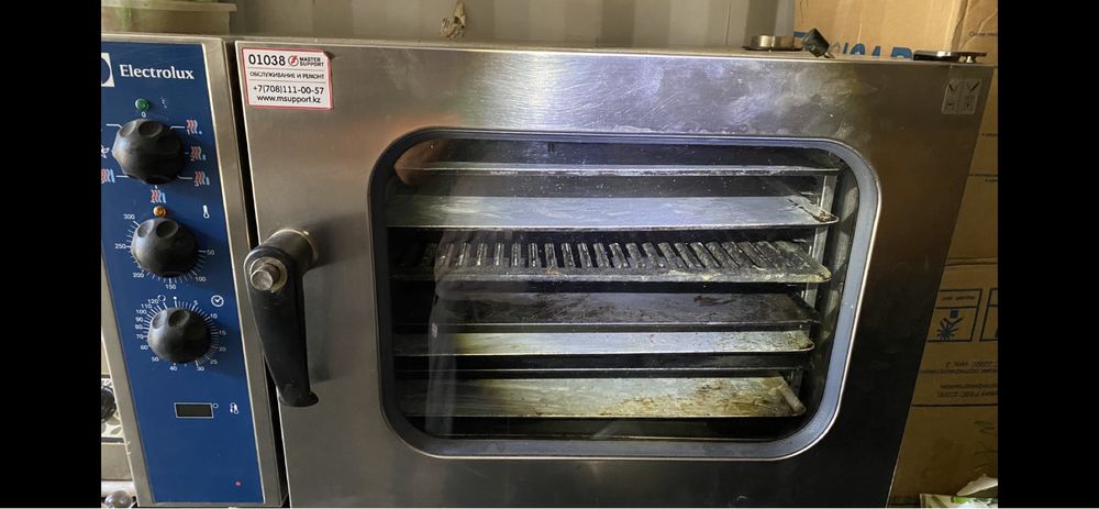 Пароконвектомат Electrolux