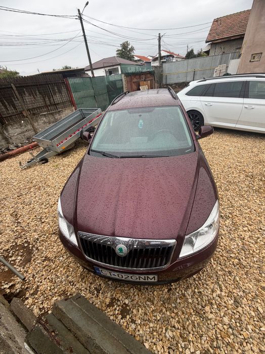 SKODA Octavia 2011 — imagine 1