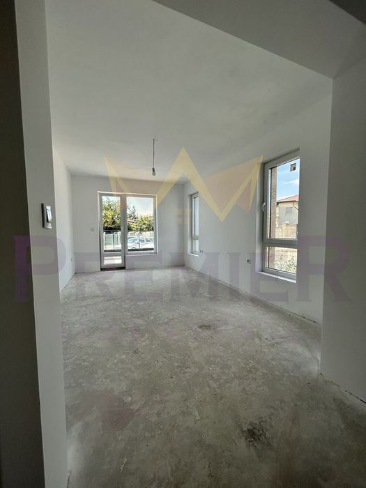 Продава се Къща в Варна, Виница - 300 кв.м за 1500 €/кв.м - Снимка #9