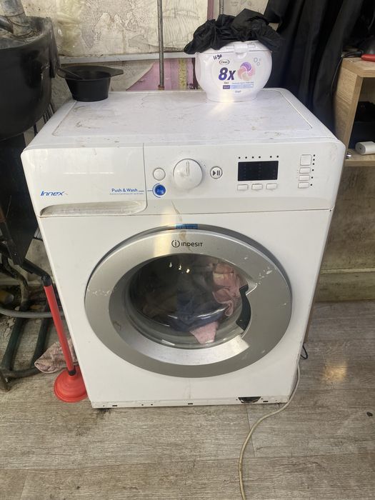 Стральные машина Innex Indesit