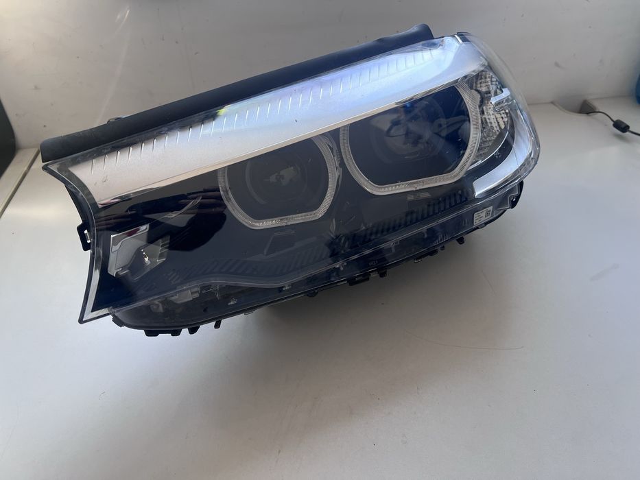 Far BMW Seria 5 G30 / G31 Led adaptiv
