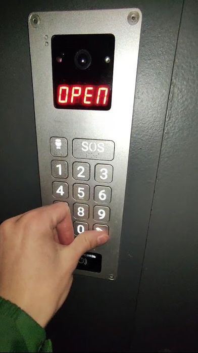 Современный домофон в подъезд