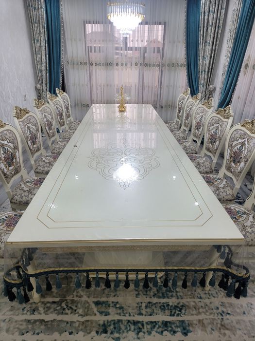 Стол и стулья 12шт