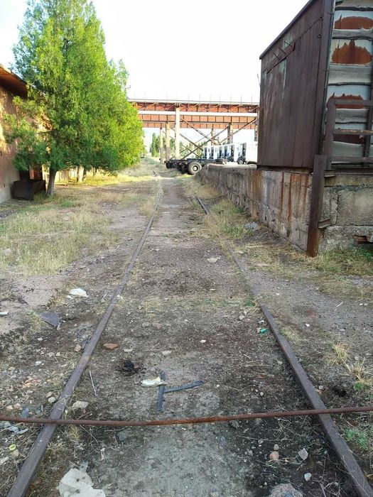 Продаётся помещение База г.Ангерене