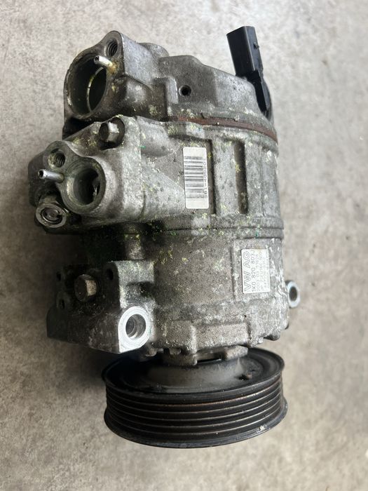 Компресор за климатик 1K0 820 803 J DENSO VW AG