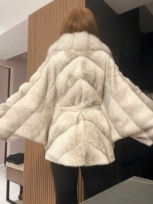 Blăniță naturala de vulpe și Alcantara