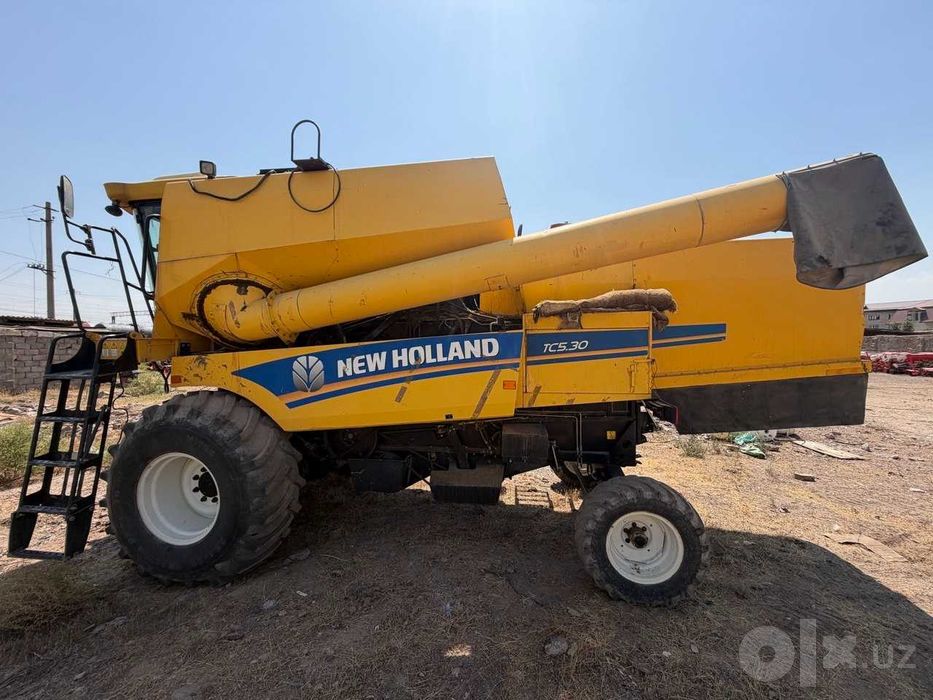 Зерноуборочный комбайн New Holland TC5.30