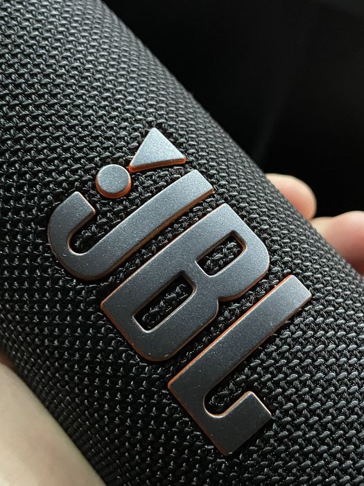 JBL FLIP 6 хароший