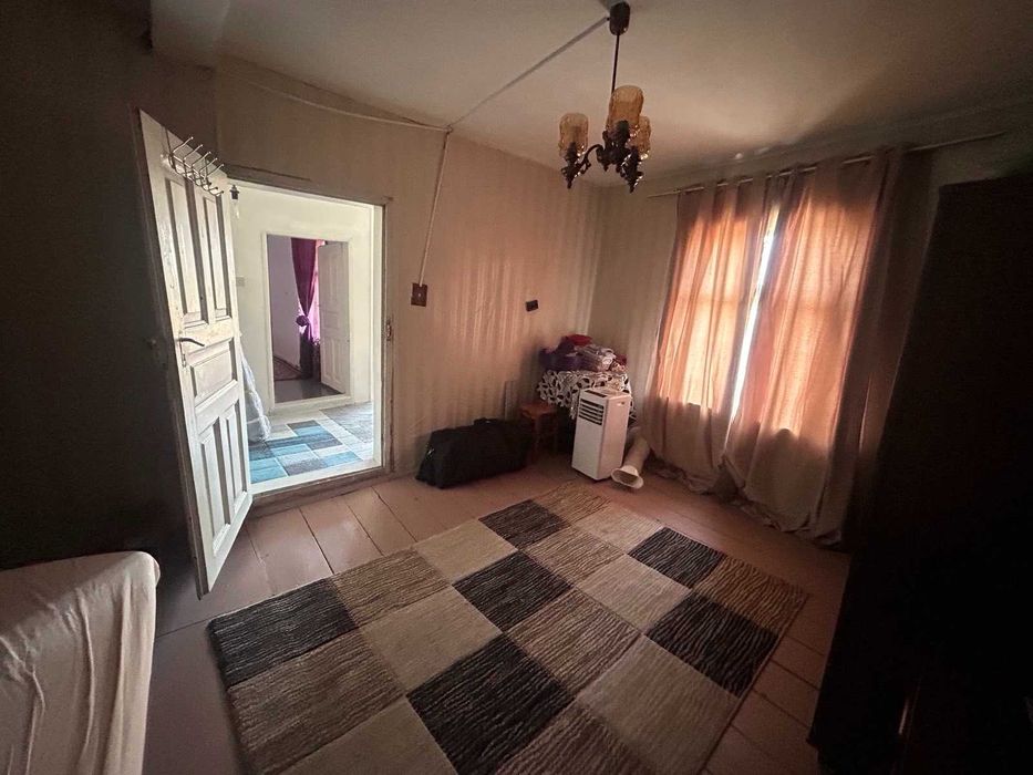 Двуетажна къща, с. Еленово