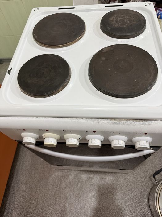 Электрическая плита