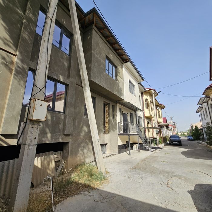 Карасу МЧС !! евро махалла!!! 1,5 соток 3 уровня 5 ком.черновая отд.