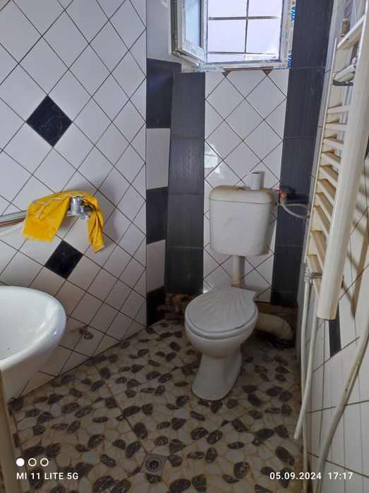 Продава се Къща в Добрич, Център - 72 кв.м за 921 €/кв.м - Снимка #2