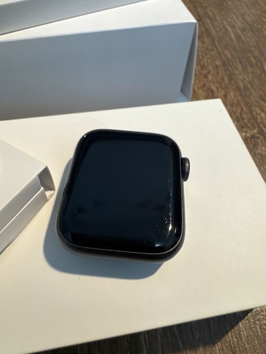 Apple Watch Series 5, space gray, 40 mm