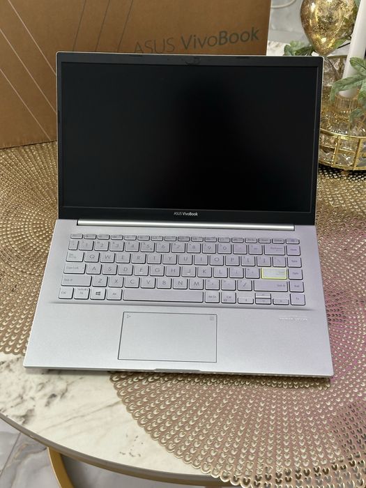 Asus VivoBook 14” i5 - 11th, 8Gb Ram, 512gb SSD, Intel Iris Xe, ca nou