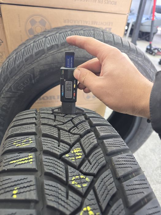 1 Брой Гума 205/60/16 Dunlop 8,5mm 23dot