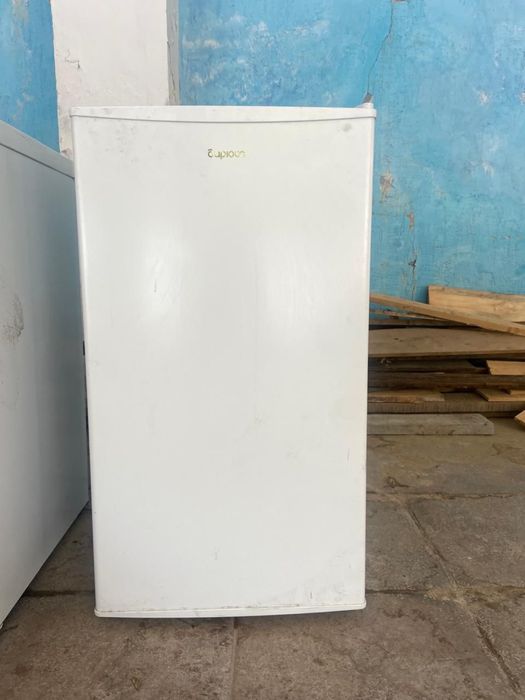 Холодильник Бирюса