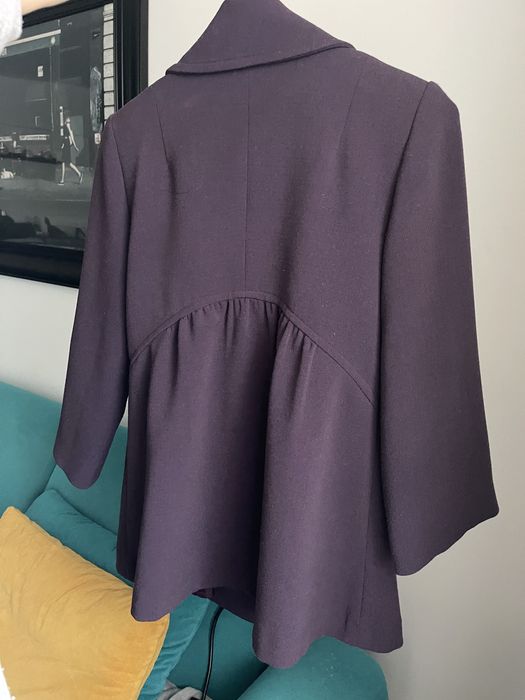 Palton dama de culoare mov inchis cu nasturi mari