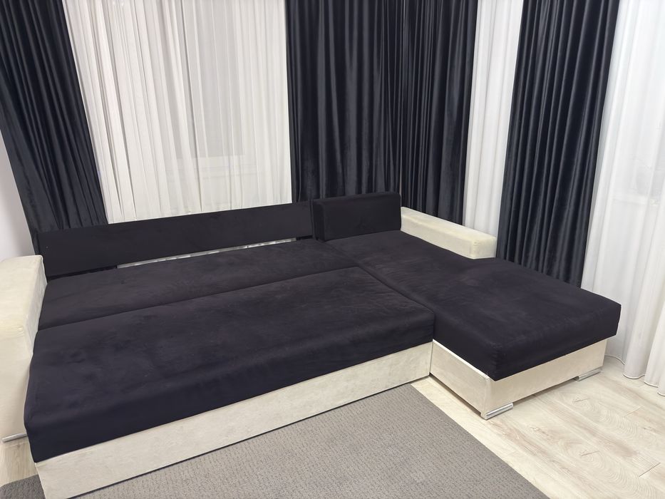 Vand canapea in forma de L