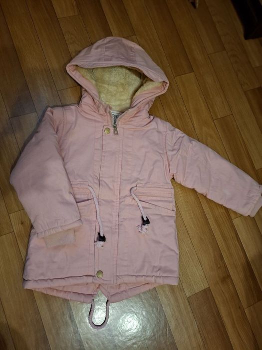 Куртка на 4-5 лет