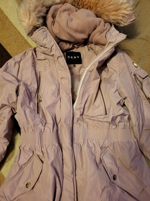 Дамско зимно яке хс,с  и  черно дълго яке