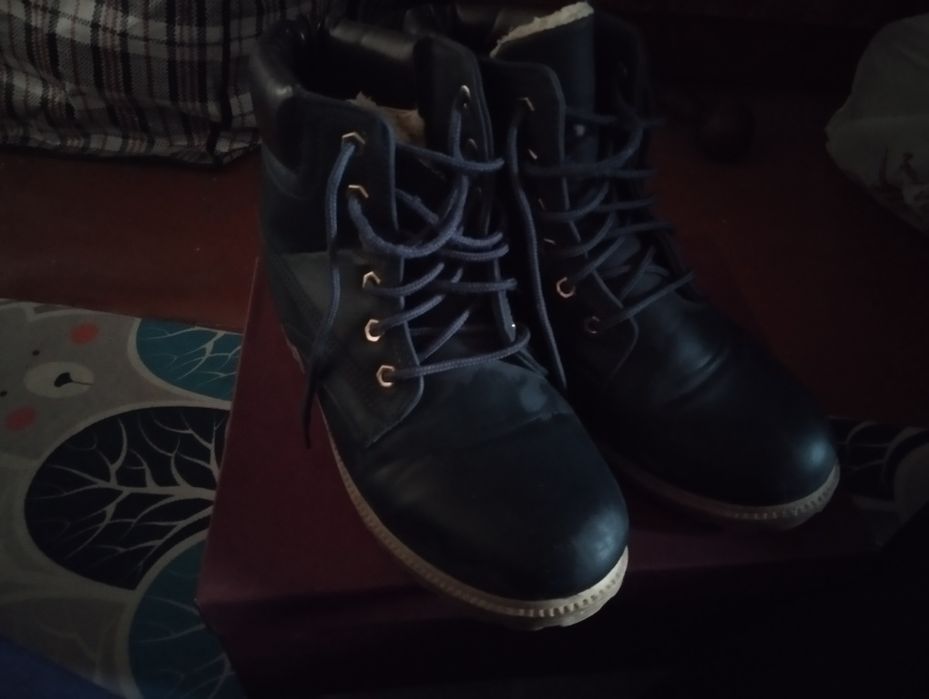 зимние жкнские ботинки