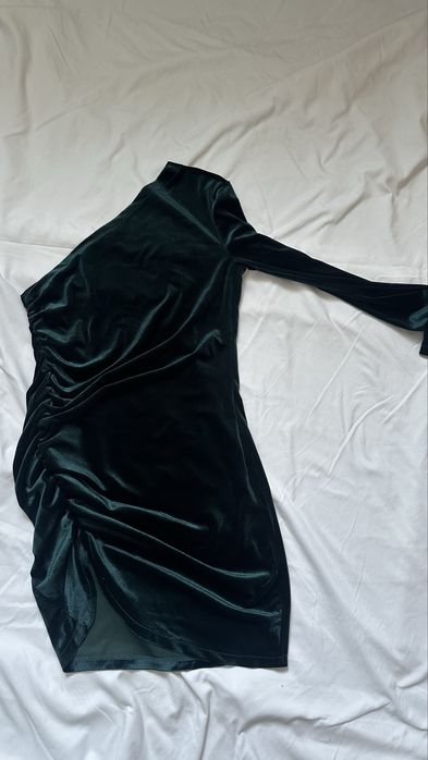 Продам платье новое