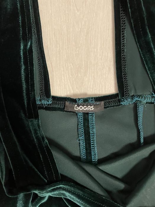 Rochie Bogas catifea verde midi Xs livrare gratuita