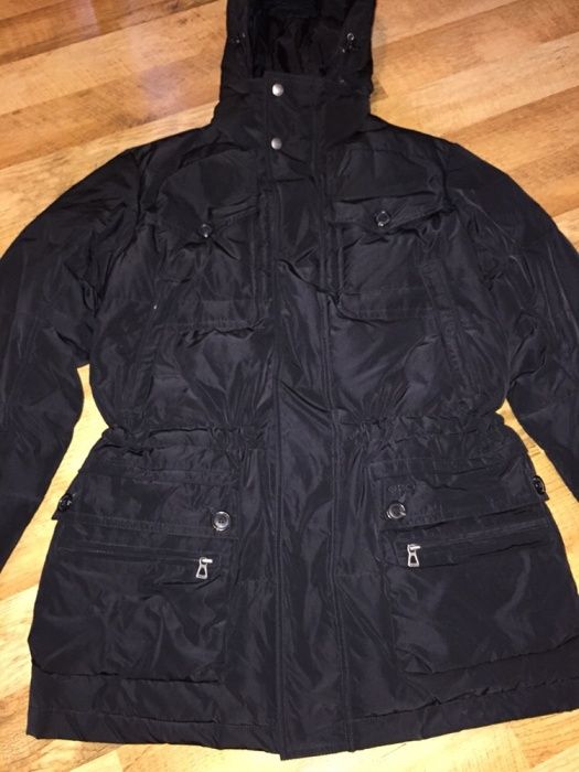Vând geaca din puf Geox