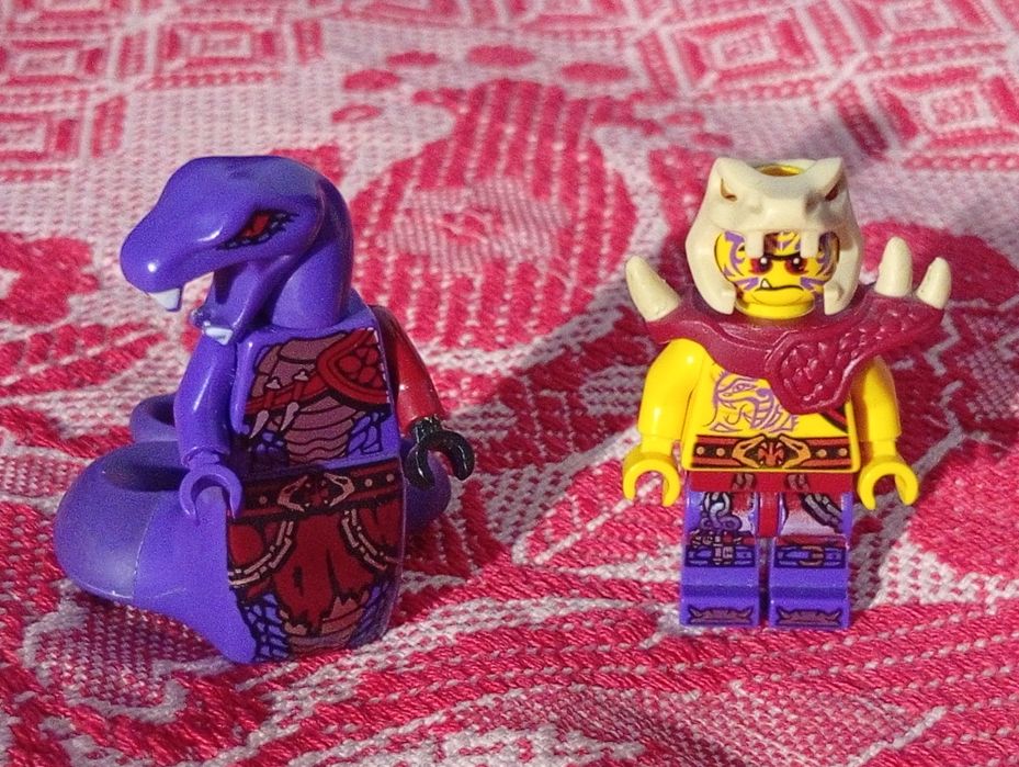 Продам Лего минифигурки