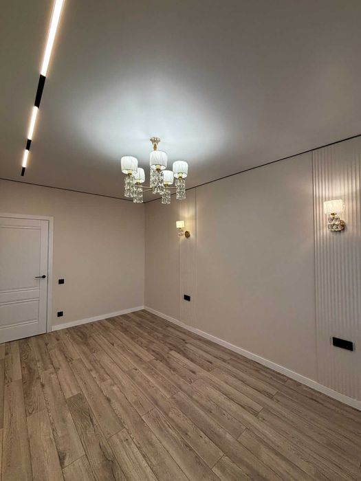 Продается 2 комн квартира Кенесары,64