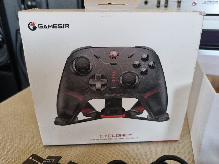 Wireless Game Controller Gamesir CYCLONE. Nou.